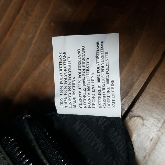 Steve Madden Wristlet - Picture 7 of 7